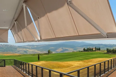 Manutenzione per tende da sole, pergole bioclimatiche, tapparelle e veneziane