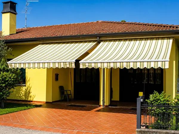 Tenda da sole installata a Caldiero Verona